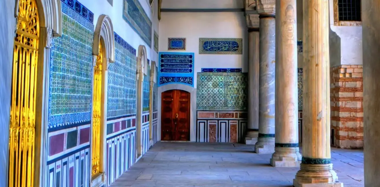 Skip The Line Tickets To Topkapi Palace Harem With Audio Guide